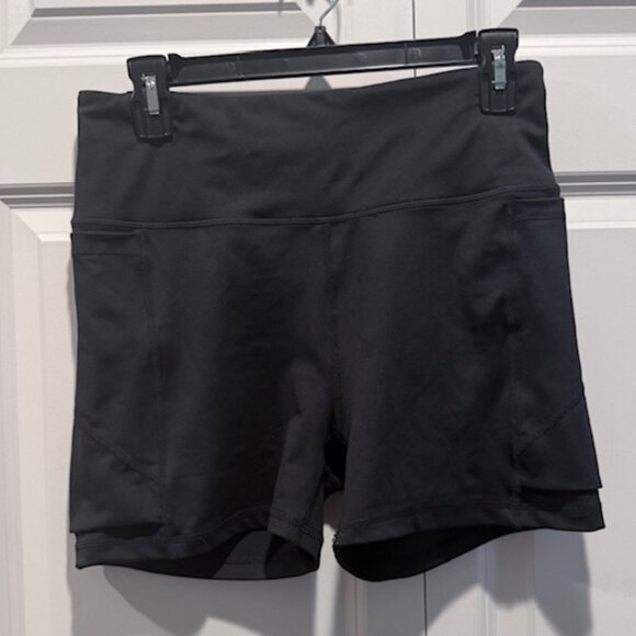 Senita Athletics Lux Baseline Shorts - Picture 3 of 6